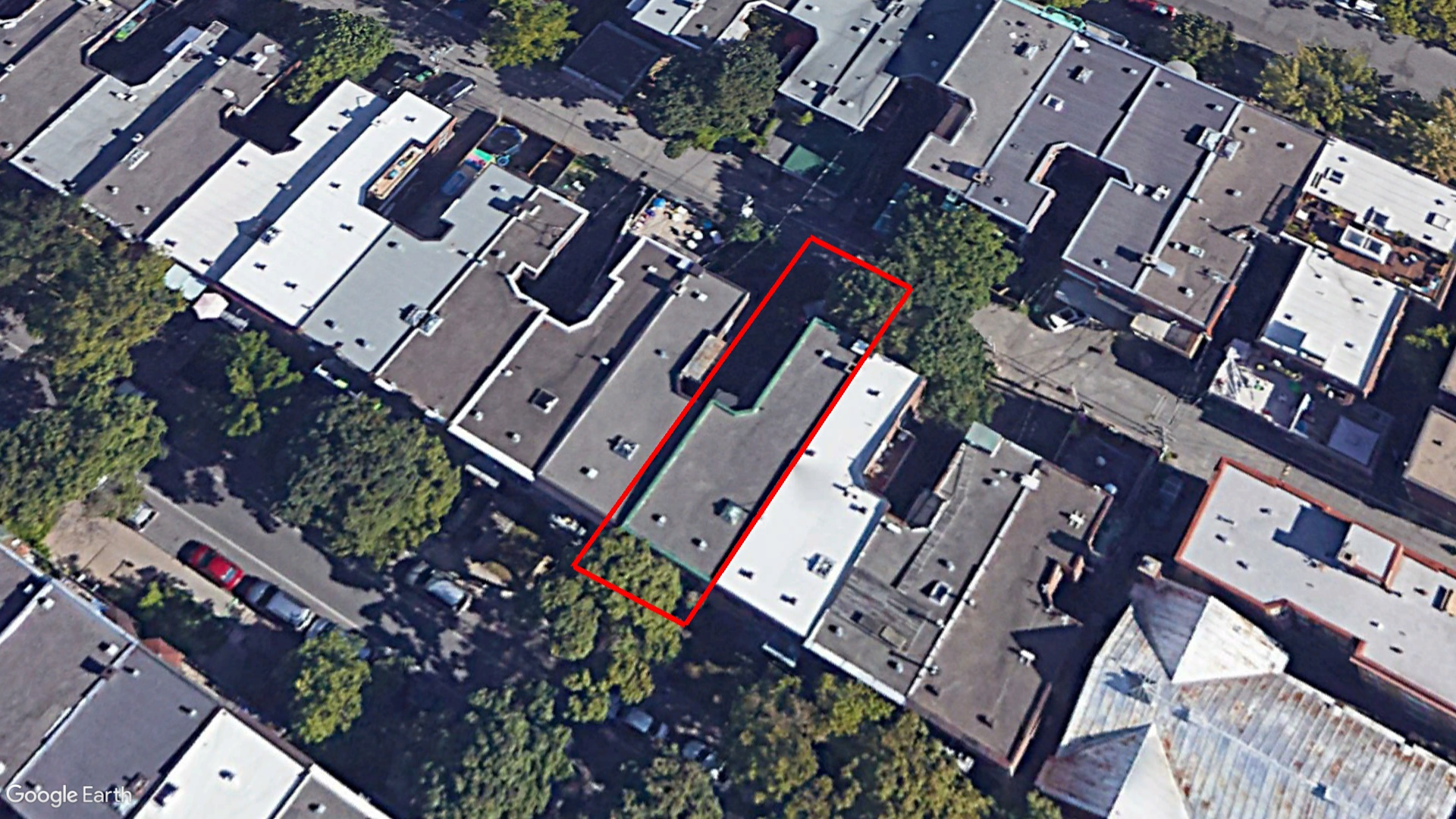 Tax Sale Montreal, Quebec - 030330-63