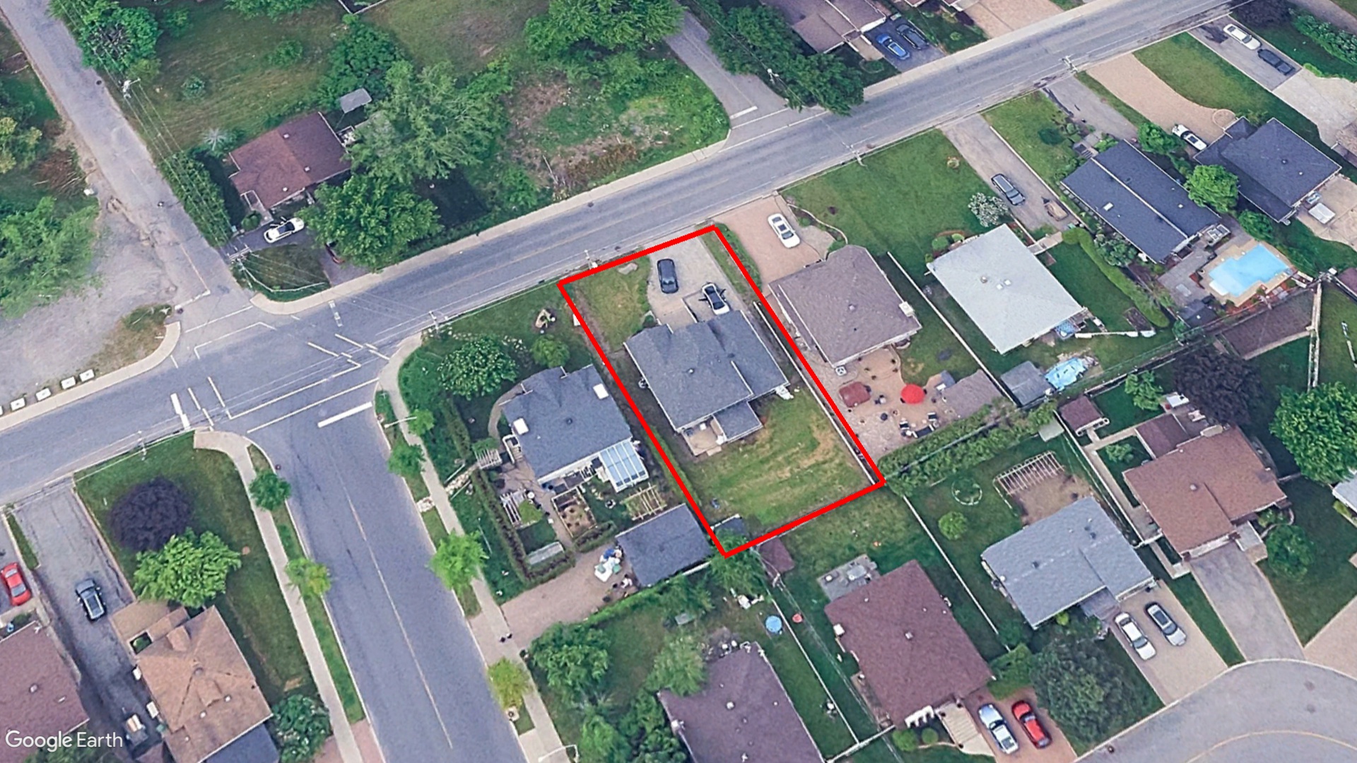 Tax Sale Montreal, Quebec - 050976-46