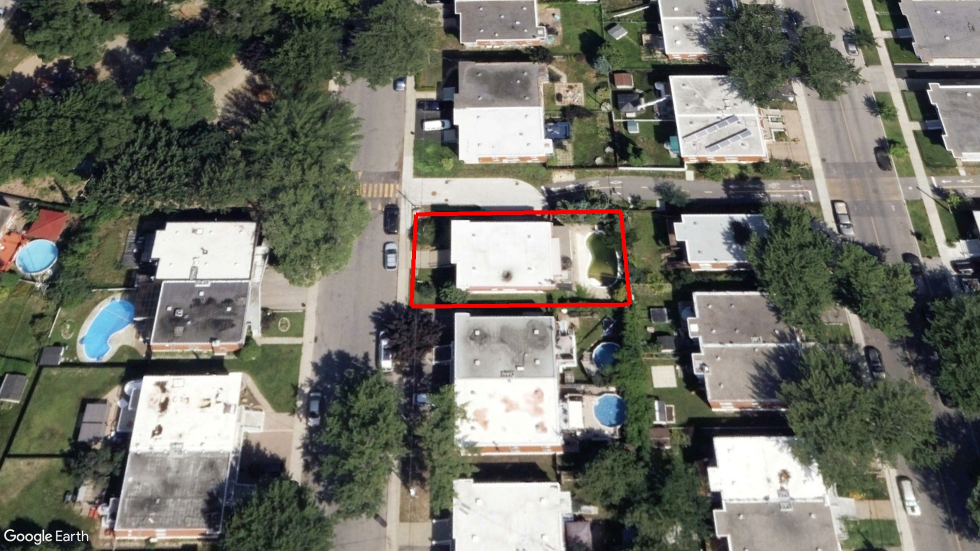 Tax Sale Montreal, Quebec - 040347-87