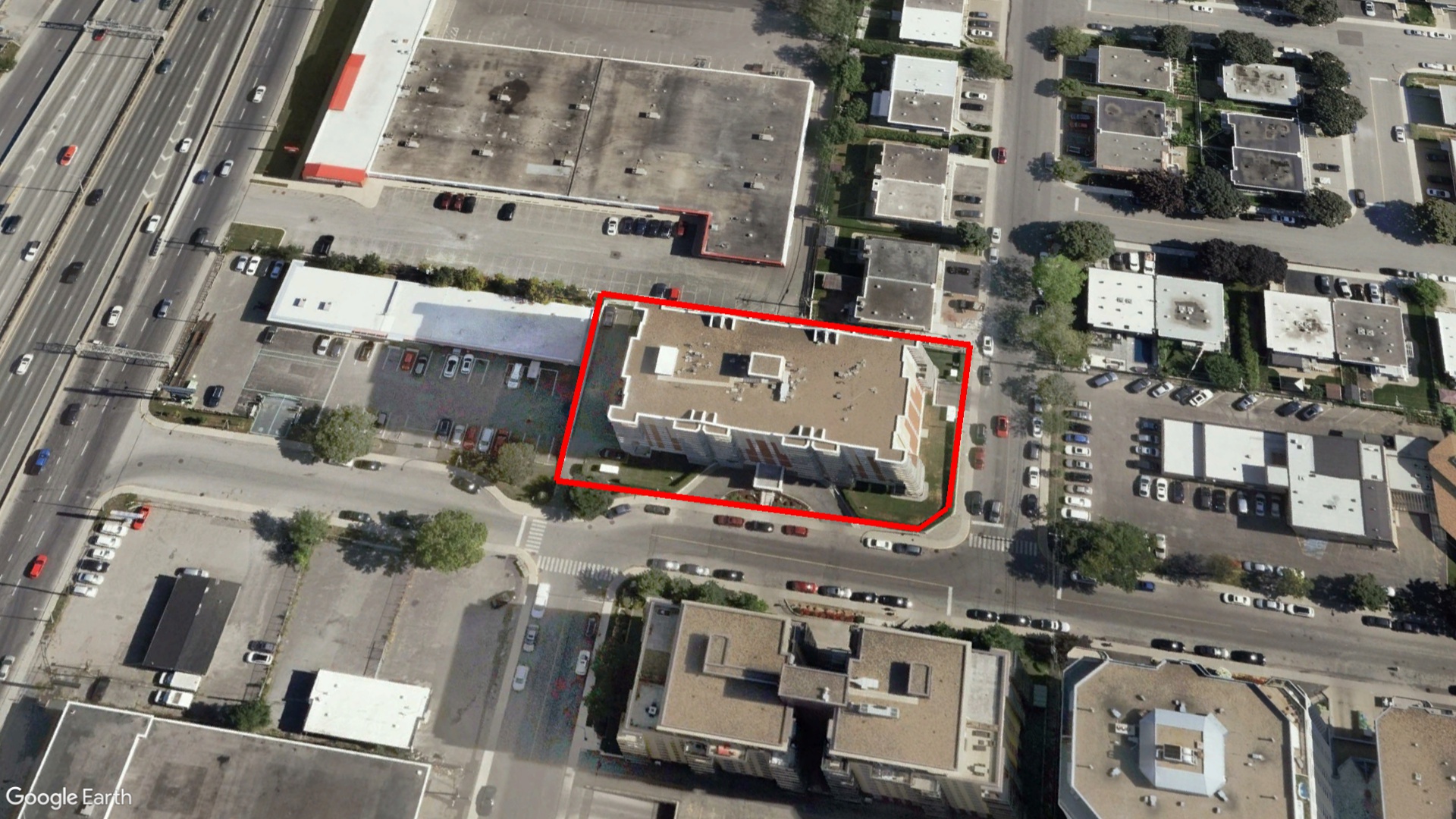 Tax Sale Montreal, Quebec - 051616-14 