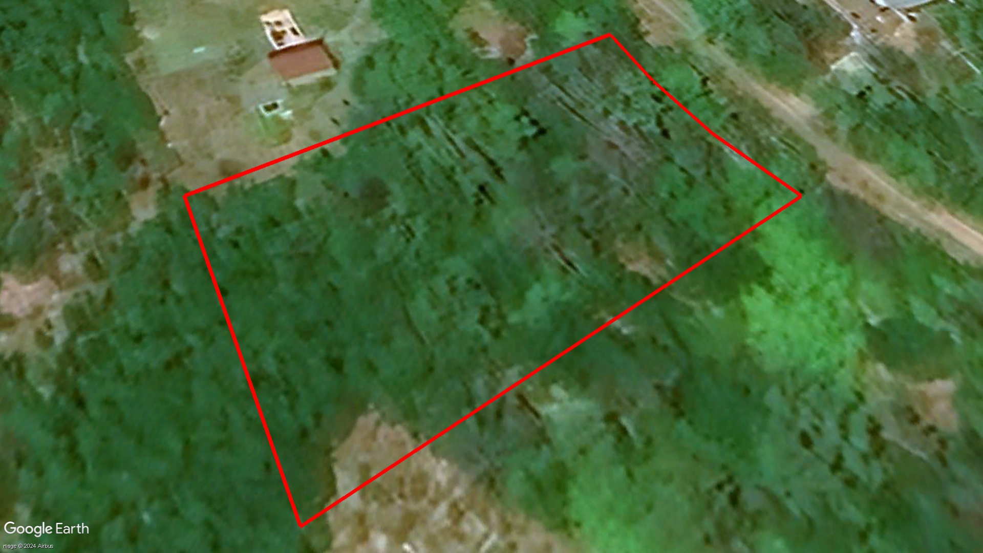 Tax Sale Chester, Nova Scotia - 01960385