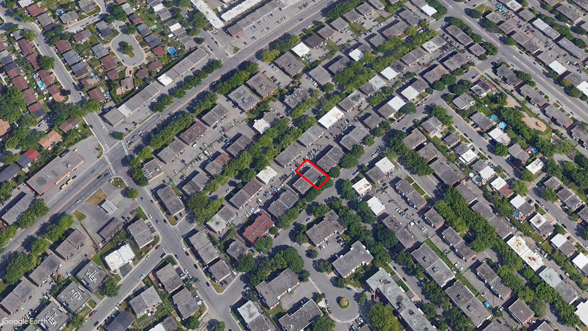 Tax Sale Montreal, Quebec - 020885-45