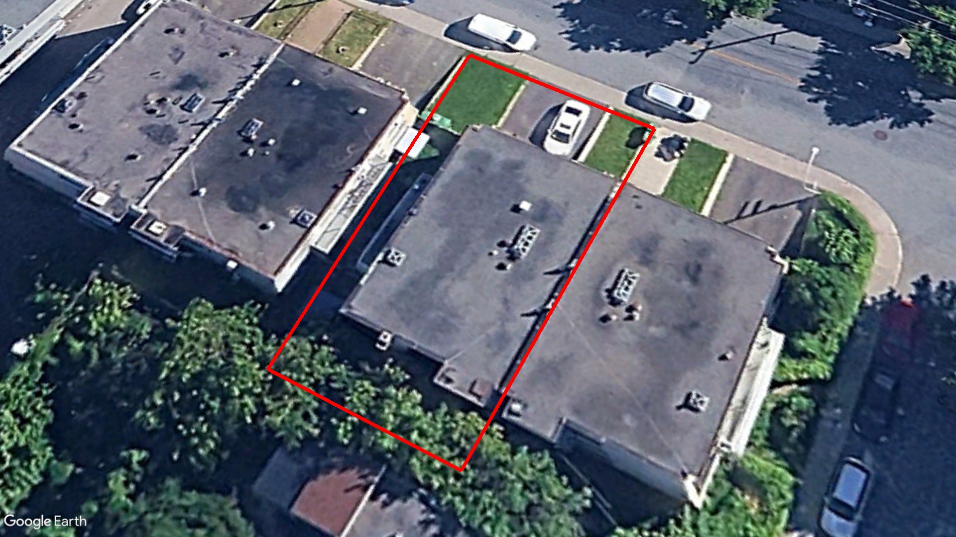 Tax Sale Montreal, Quebec - 020785-51