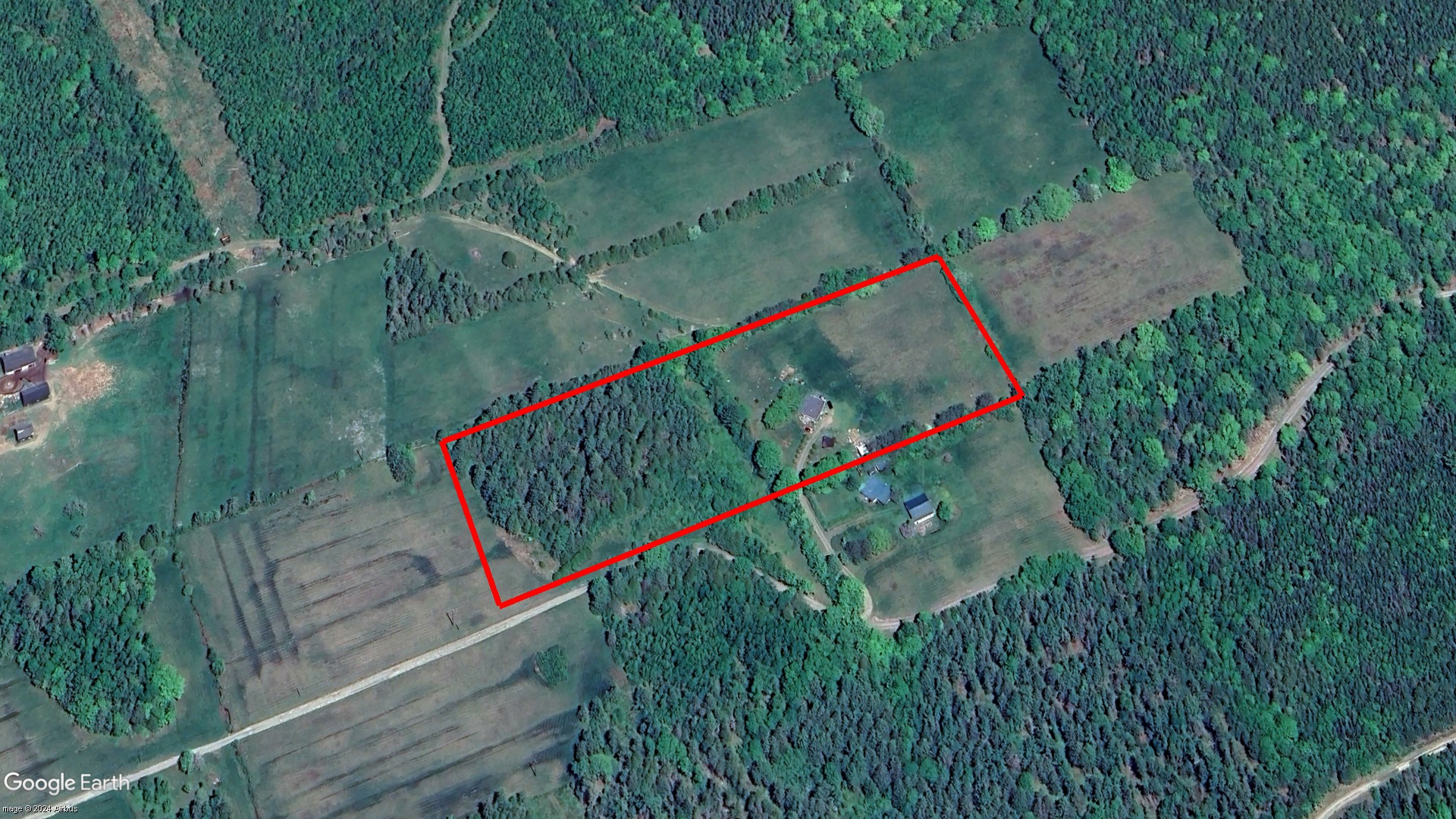 Tax Sale Charlotte, New Brunswick - 01354363