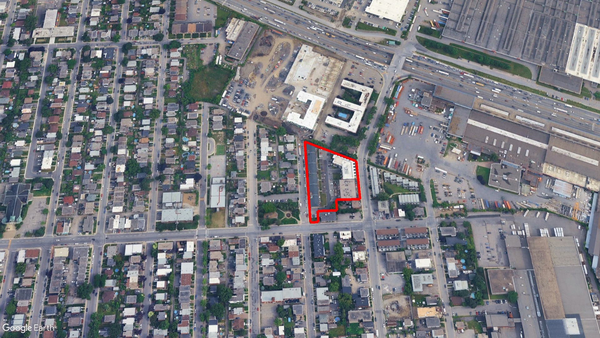 Tax Sale Montreal, Quebec - 051673-61