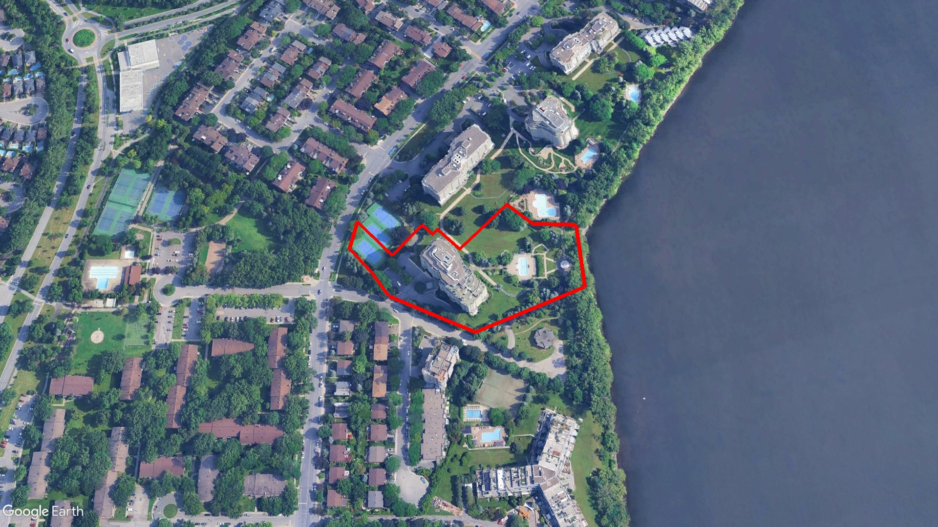 Tax Sale Montreal, Quebec - 011155-54