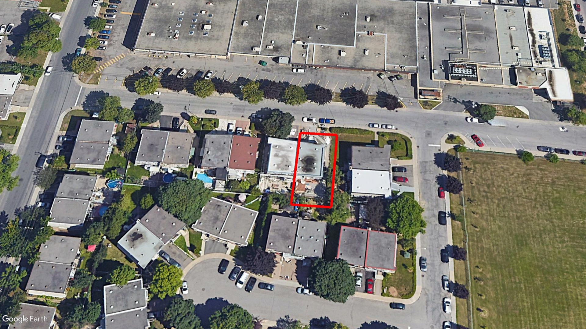 Tax Sale Montreal, Quebec - 020346-27