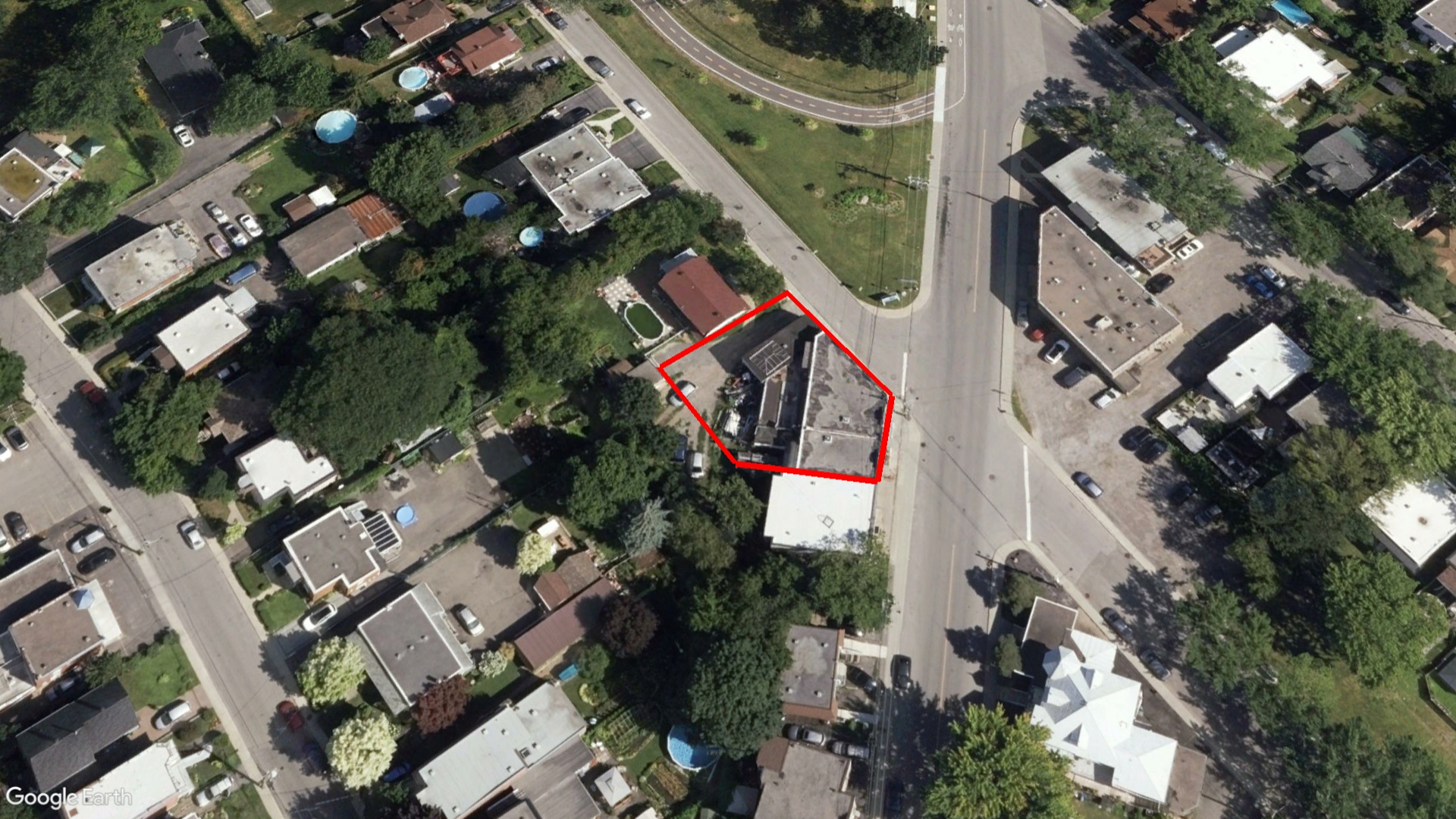 Tax Sale Montreal, Quebec - 020827-40 