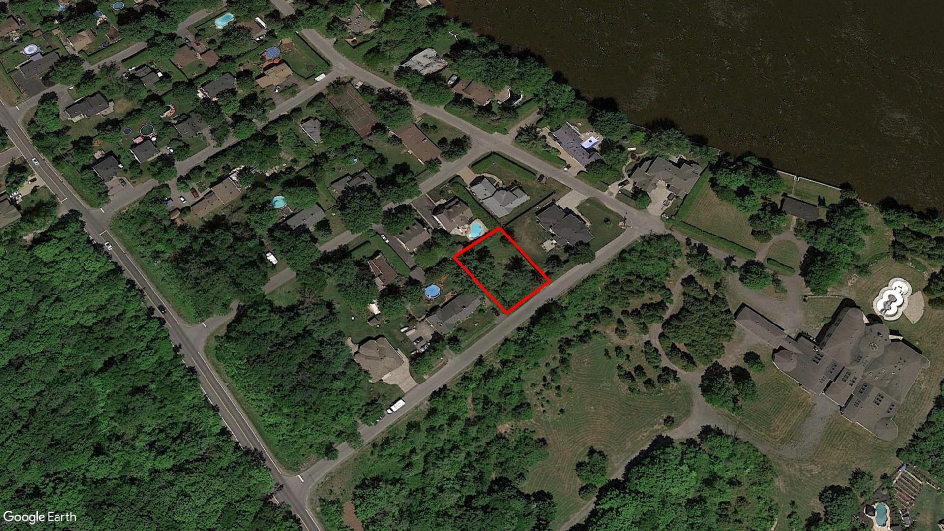 Tax Sale Montreal, Quebec - 051786-15