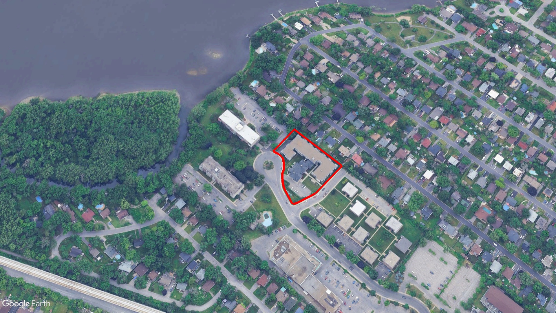 Tax Sale Montreal, Quebec - 052233-21