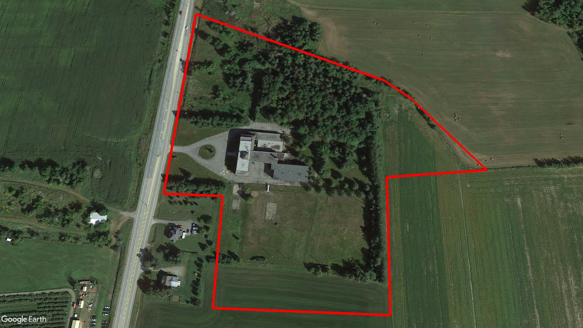 Tax Sale Coaticook, Quebec - 0015 35 8933