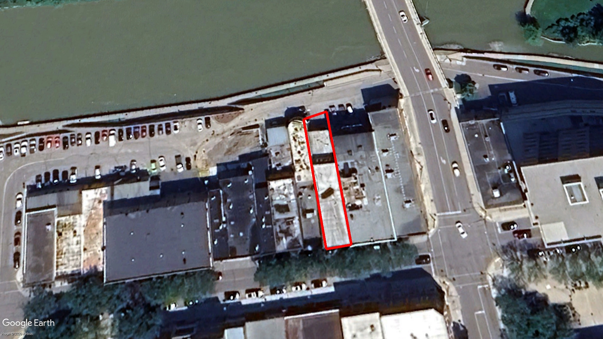 Chatham-Kent being 141 143 King St W, Chatham