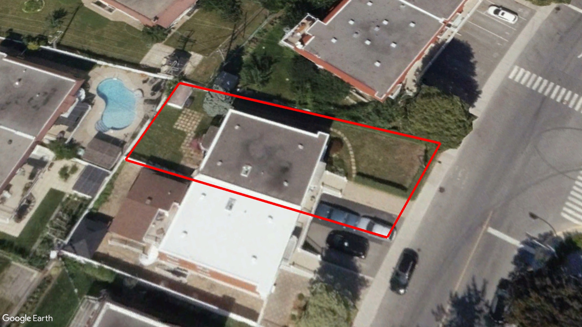 Tax Sale Montreal, Quebec - 020955-69