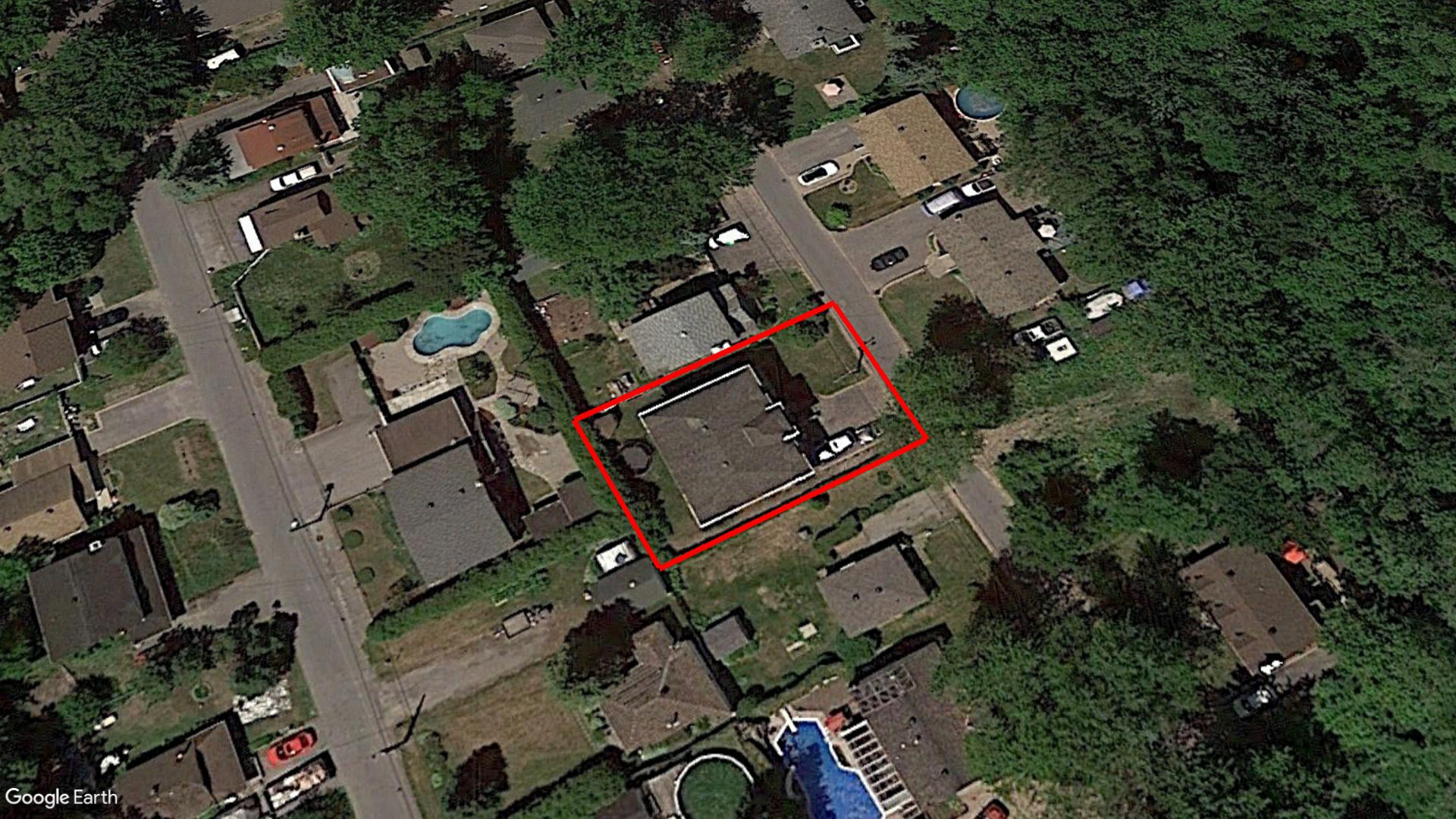 Tax Sale Montreal, Quebec - 051431-47