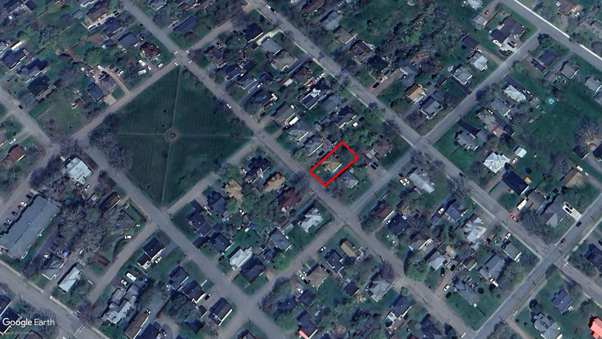 Tax Sale Amherst, Nova Scotia - 04586492