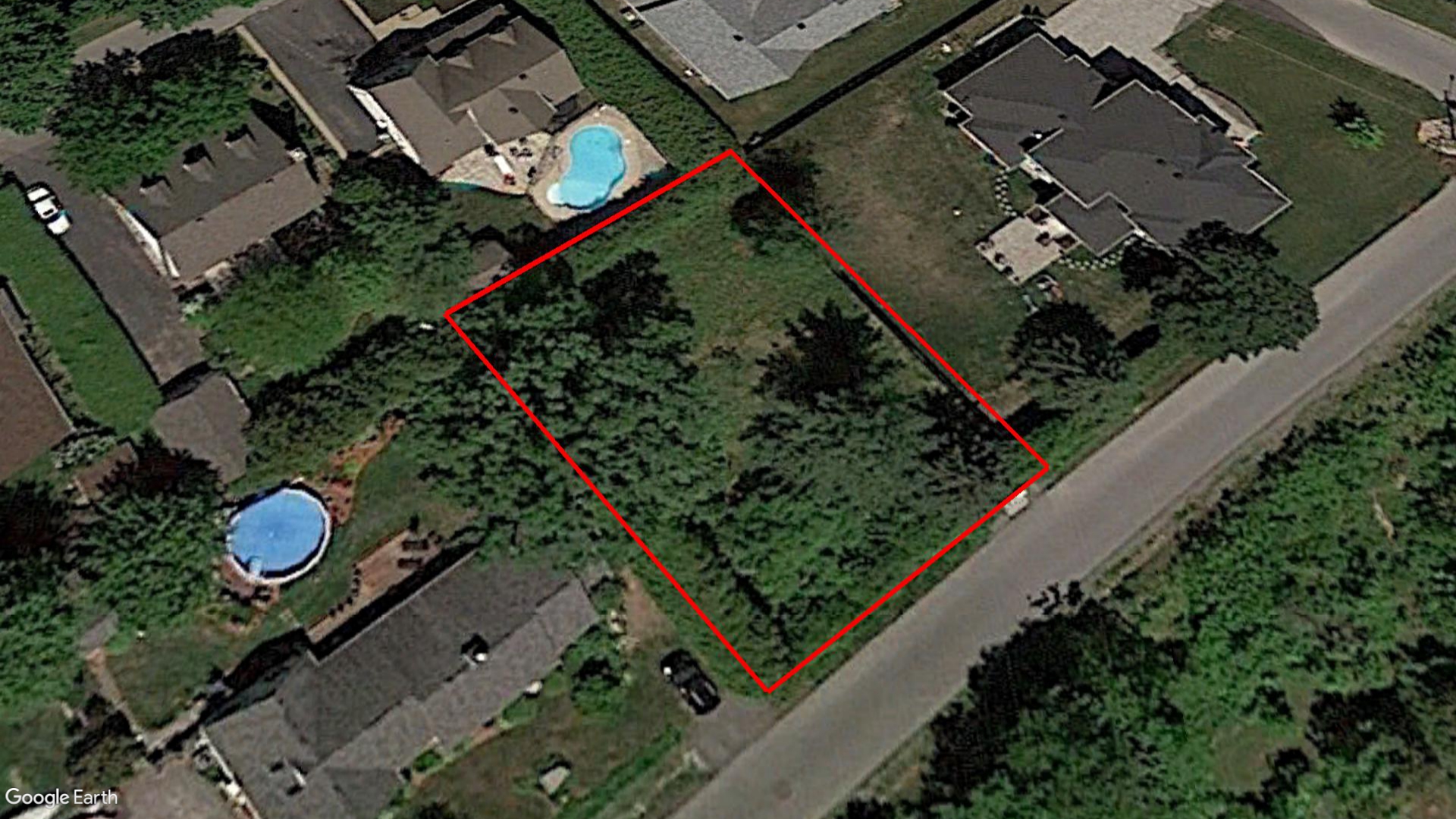 Tax Sale Montreal, Quebec - 051786-15