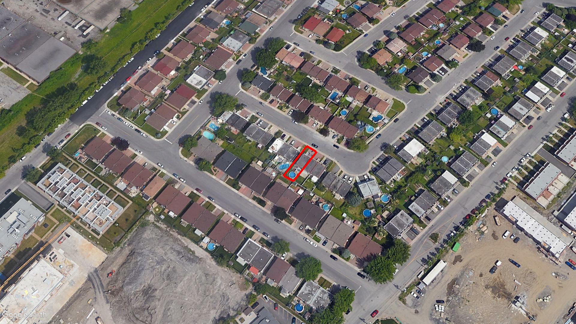 Tax Sale Montreal, Quebec - 040418-23