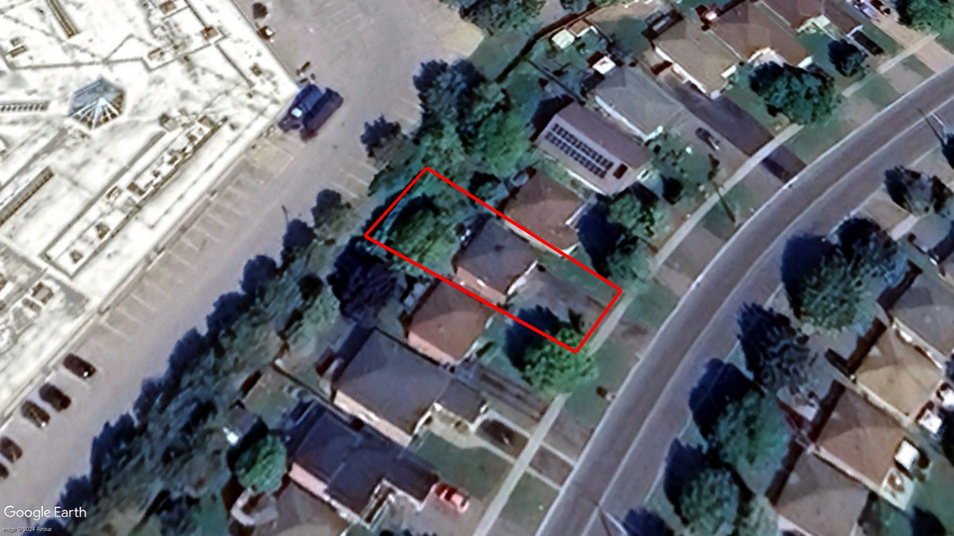 Tax Sale Peterborough, Ontario - 15 14 050 070 02074 0000