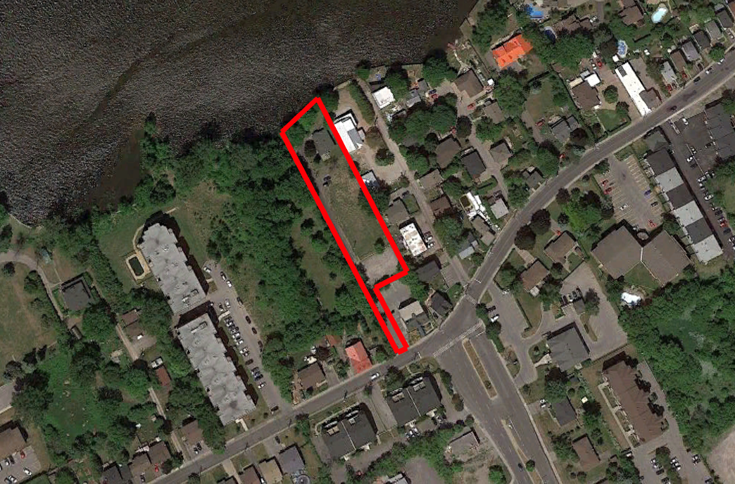 Tax Sale Montreal, Quebec - 040849-32