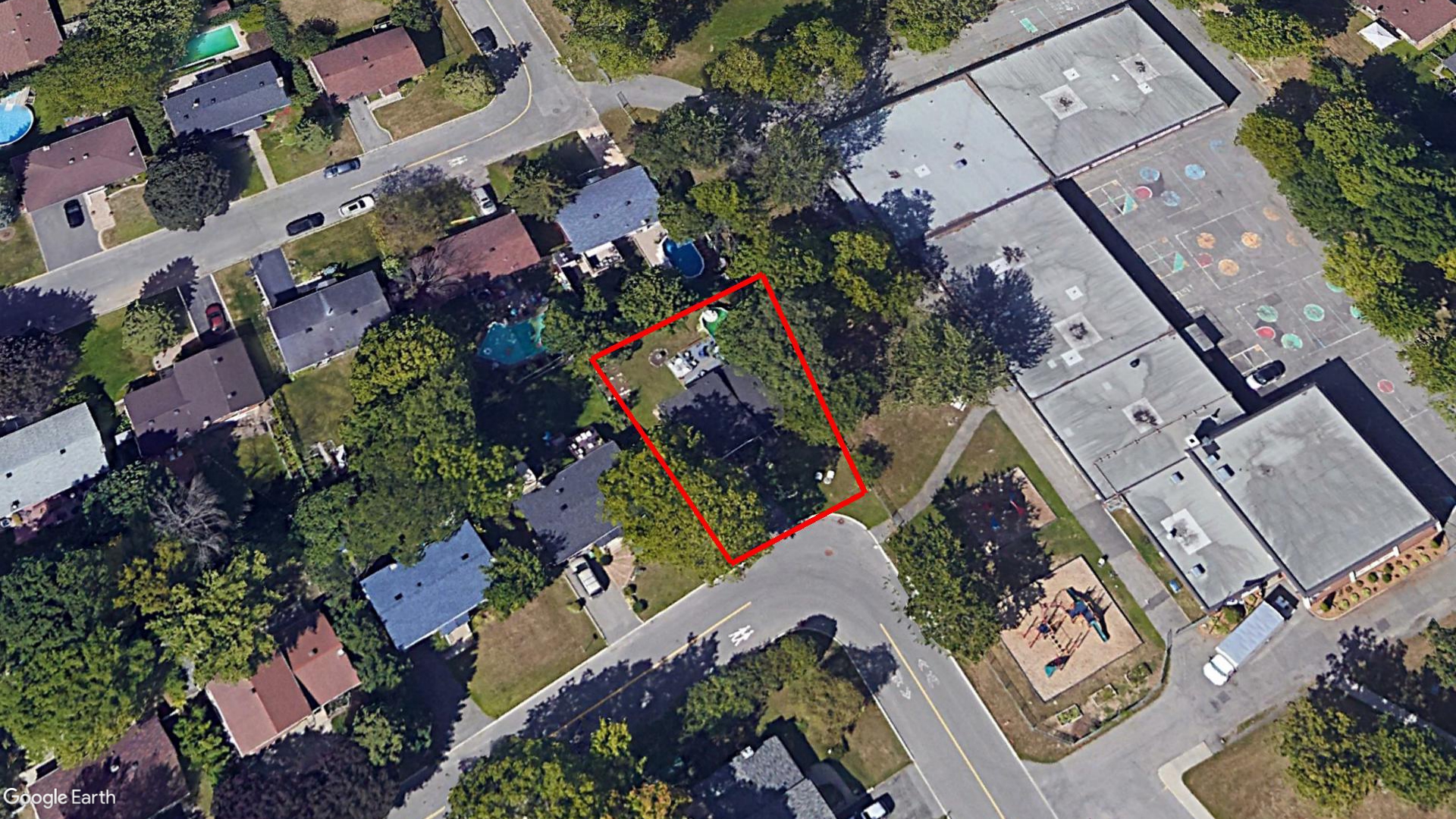 Tax Sale Montreal, Quebec - 040073-30