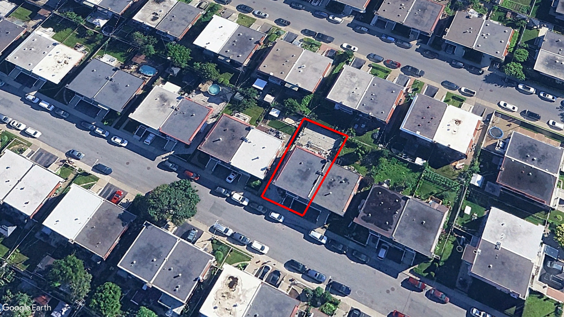 Tax Sale Montreal, Quebec - 020801-94